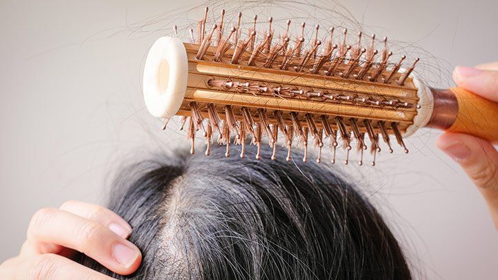 نکاتی برای جلوگیری از ریزش مو با افزایش سن