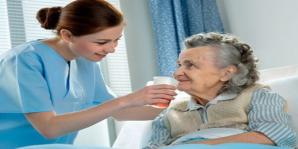 کنترل دیسفاژی سالمندان در خانه